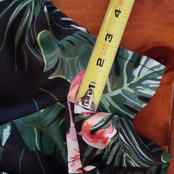 Black Tropical Paperbag Waist Shorts Size Large - Picture 6 of 8